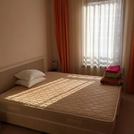 Royal Sun Apartment Eh *